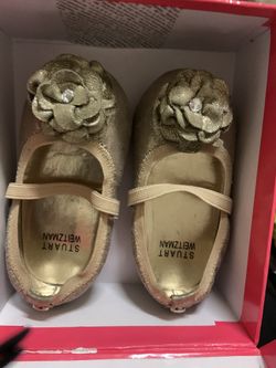 Baby shoes size 4