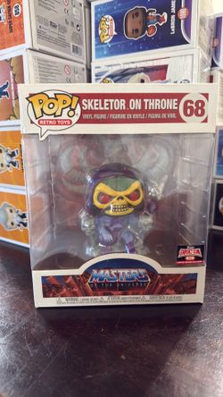 Skeleton on throne target con 21 exclusive