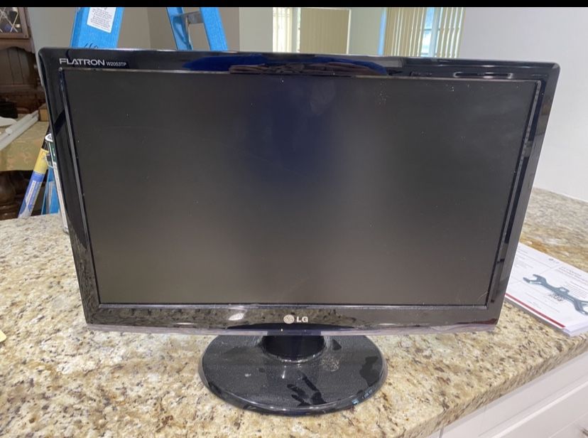 LG W2053TQ-PF 20" WSXGA LCD Monitor - 16:9