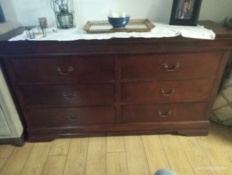 Dresser 6 drawers oak dark brown