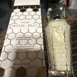 Royal Jelly Para La Cara Tamaño Especial De 6.7 Fl Oz De Jafra Nueva 