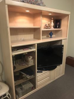 Beautiful White Washed Oak Entertainment Bookshelf