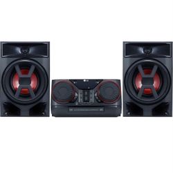 Shelf Stereo