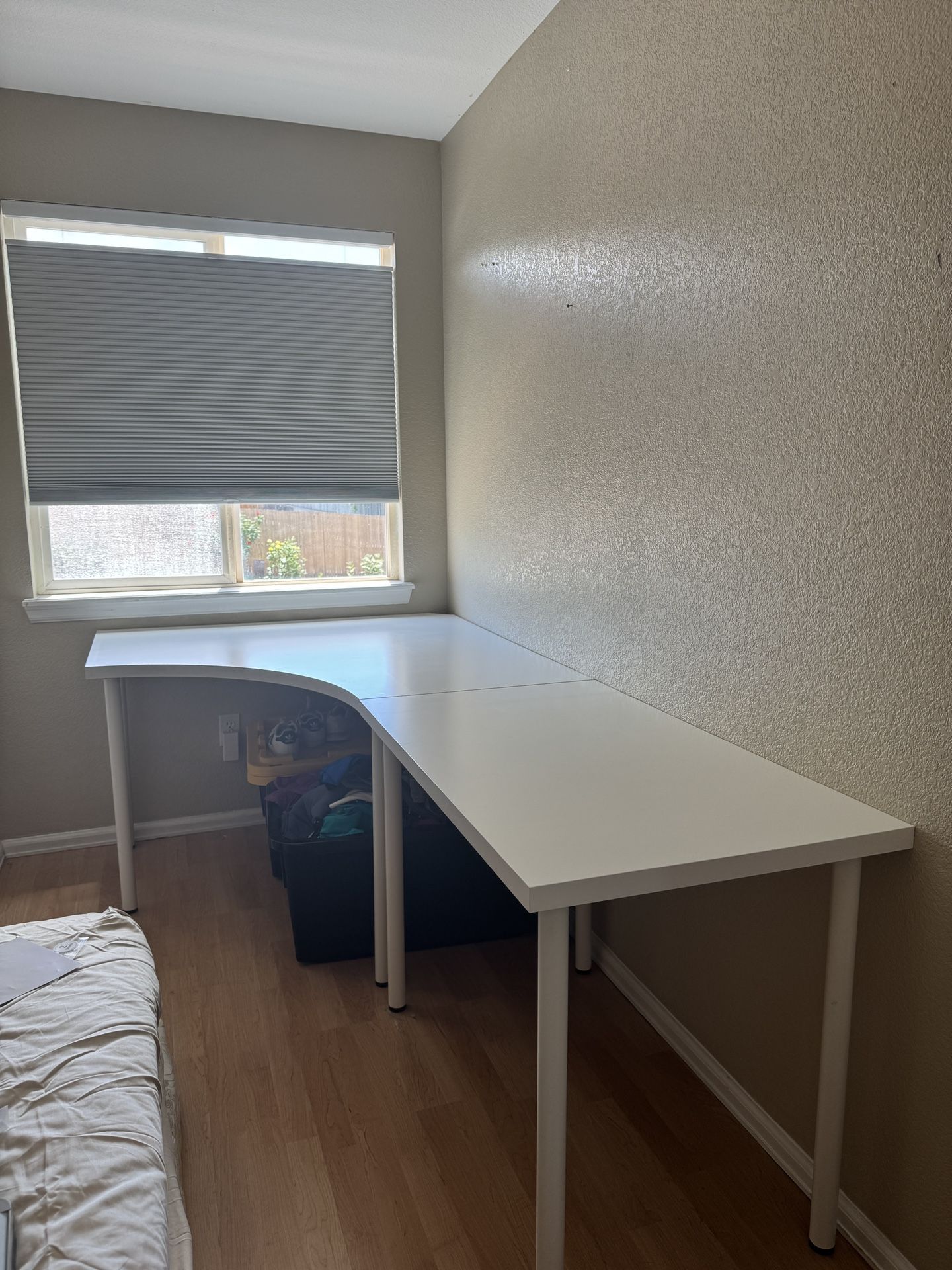 $50 Desk- L-Shaped Or Corner and Single Desk