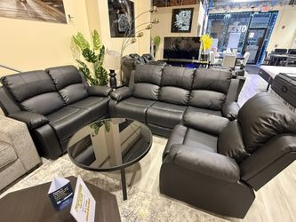 Brand New Recliner Set Easy Financing Available!
