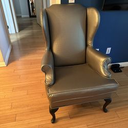 Antique Chair / Accent Chair
