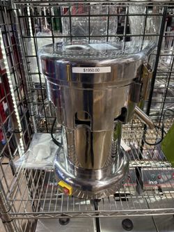 Commercial Fruit And vegetable juicer 