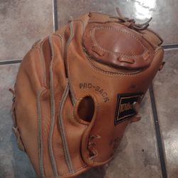 Wilson Mitt Glove