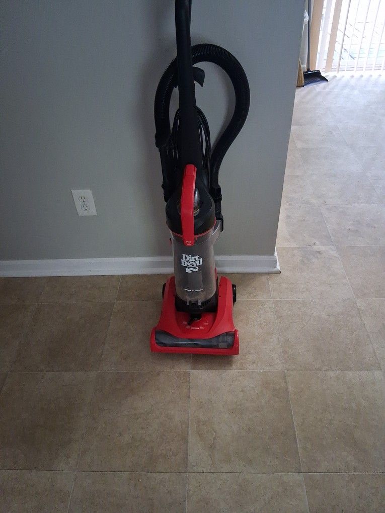Dirt Devil Vacuum Cleaner