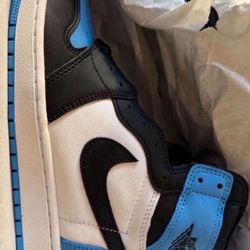 Nike Air Jordan 1 High University Blue 