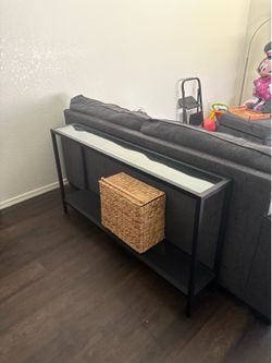Entry Table/Console