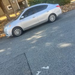 2012 Nissan Versa 
