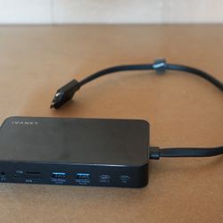 MacBook Pro Docking Station 12-in-2