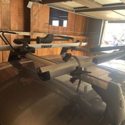 Pair Thule Side Arm and VW Cross Bars 