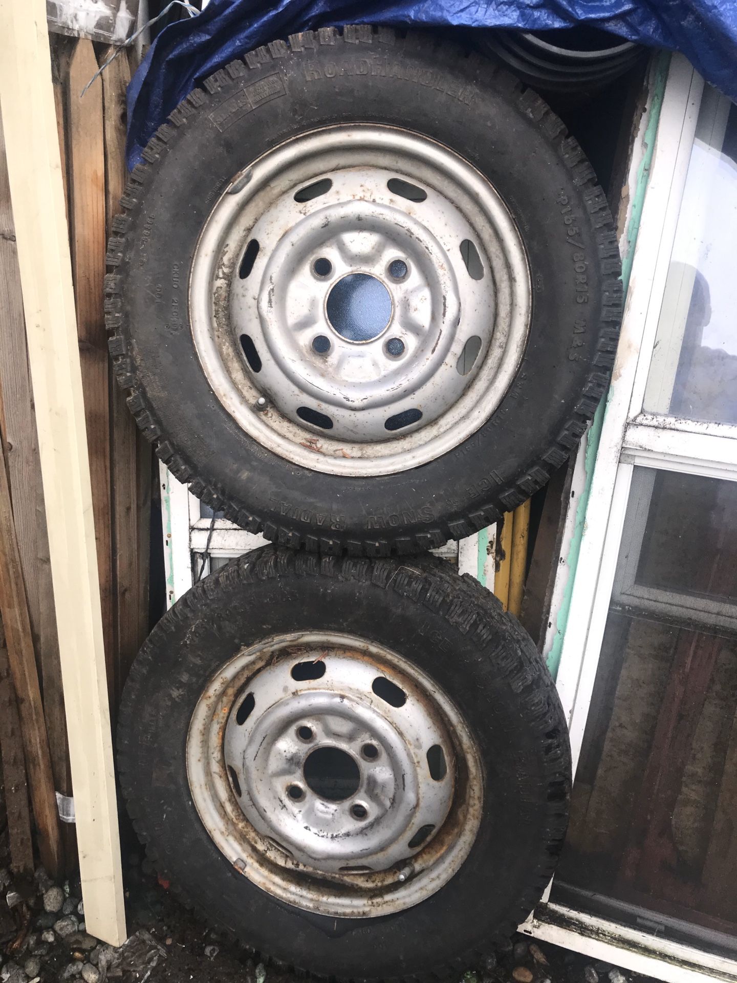 Trailer winter tires