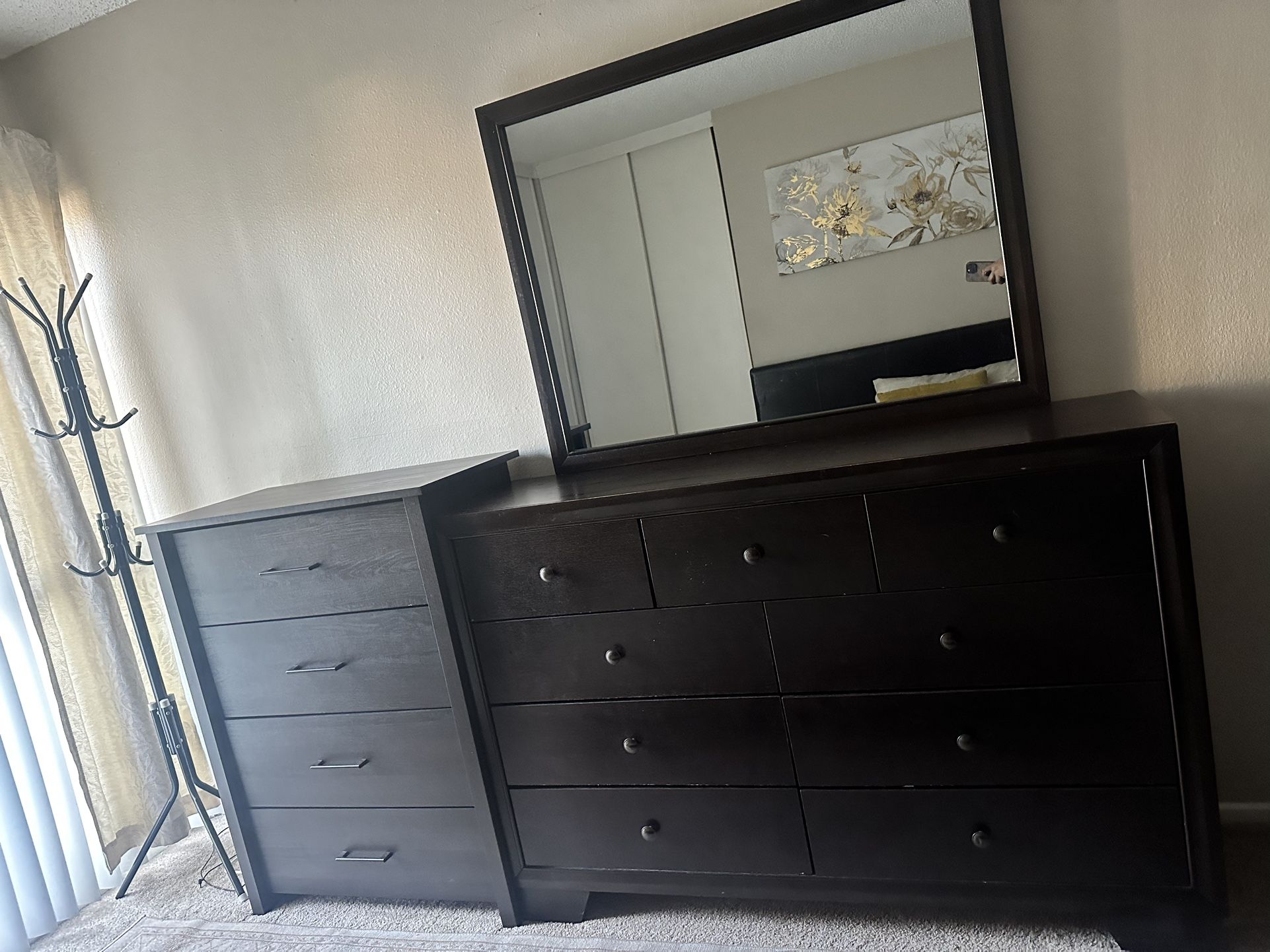 Bedroom Queen 