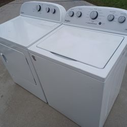 Whirlpool Washer And Gas Dryer 