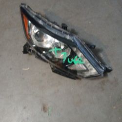 2019 Nissan Rougue Sv Right Side Headlight