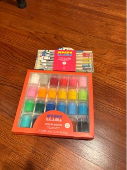 24 count washable paint with brushes
