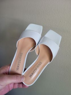 NEW womens Wayderns (SZ 6)