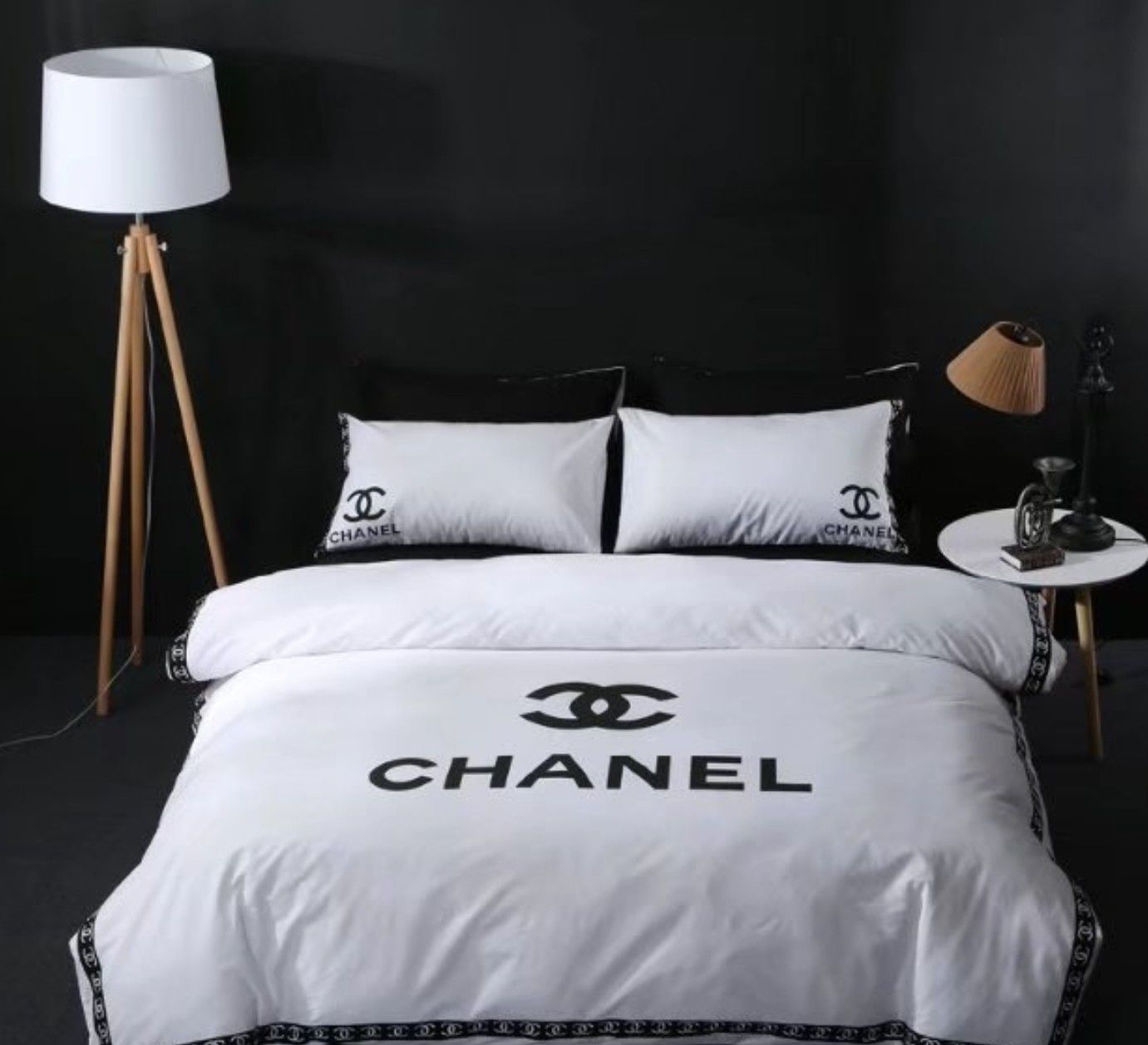 Chanel Comforter Set Black for Sale in Smyrna, GA - OfferUp