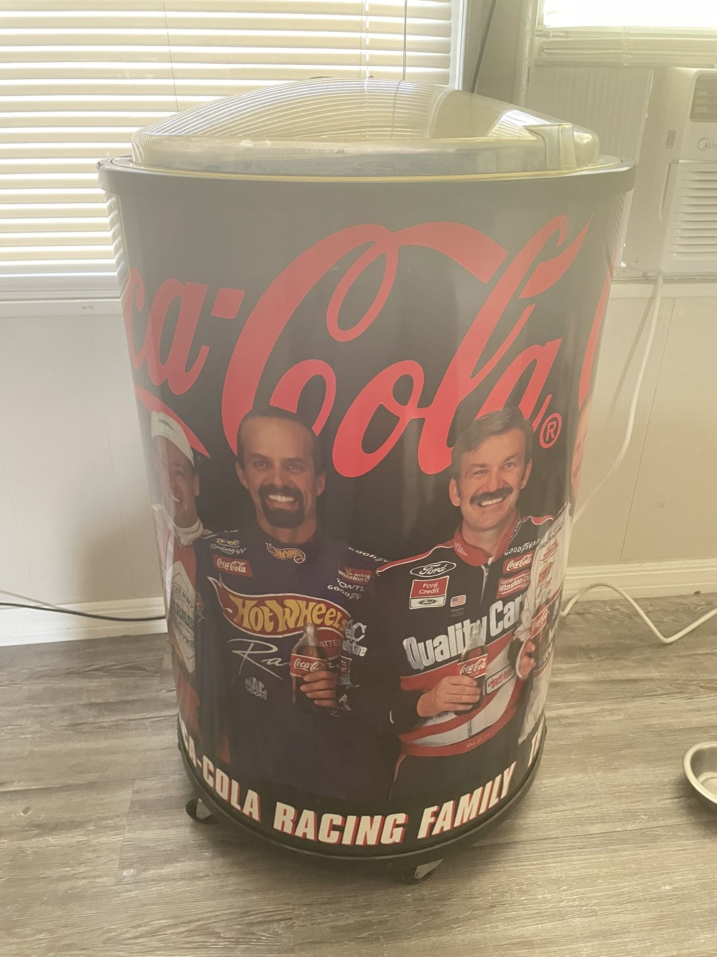 Coca Cola Round Barrel Beverage Cooler for Sale in Orlando, FL OfferUp