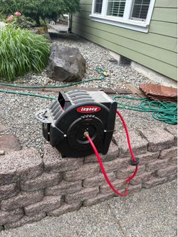 Air hose reel