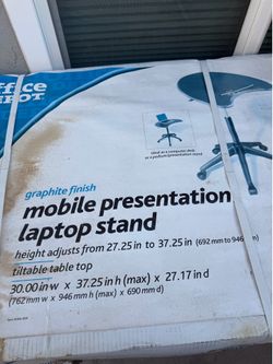 Mobile presentation laptop stand