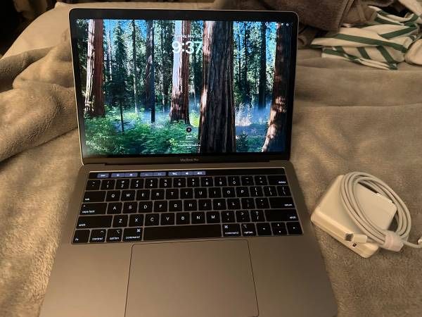 GREAT 13” MacBook Pro