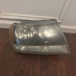 99-04 Jeep WJ Grand Cherokee Headlight
