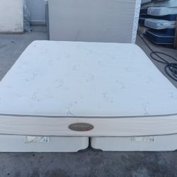 Beautyrest King Mattress And Box Spring 