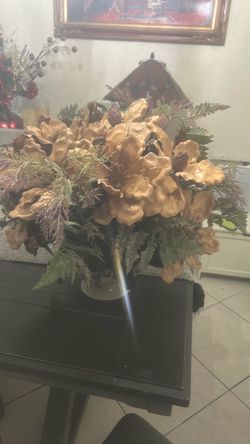 Flower with base
