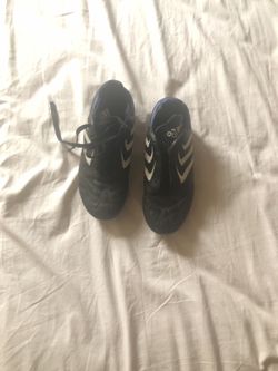Boys size 3 soccer cleats