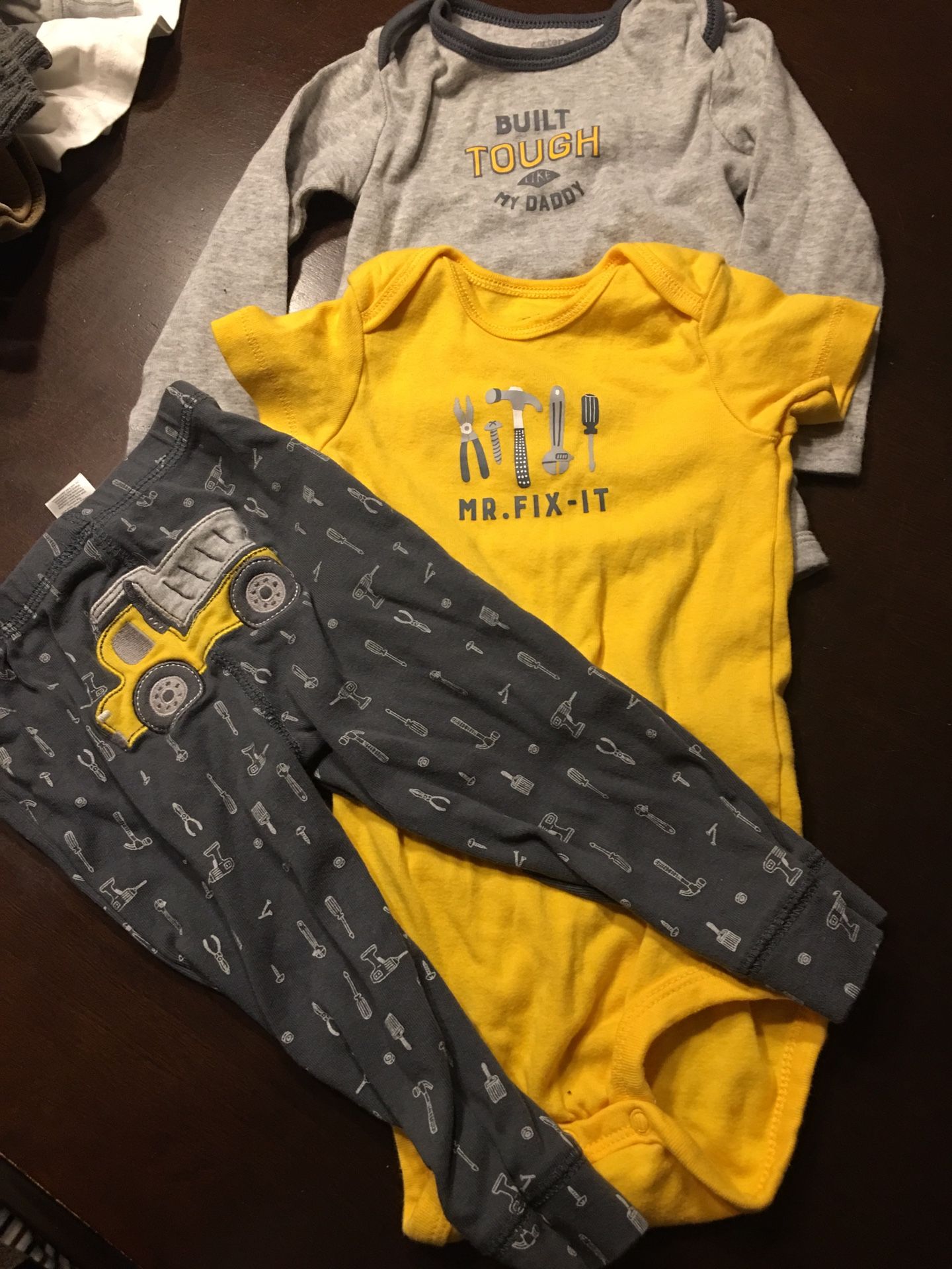 Carter's 12 month boy 3 piece