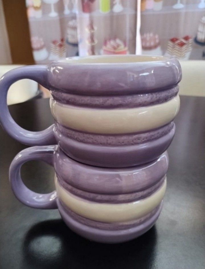 New Sheffield Stacking Purple Macaroon Cookie Mugs