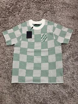 Lv shirt size M