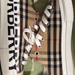 Burberry Shoes
