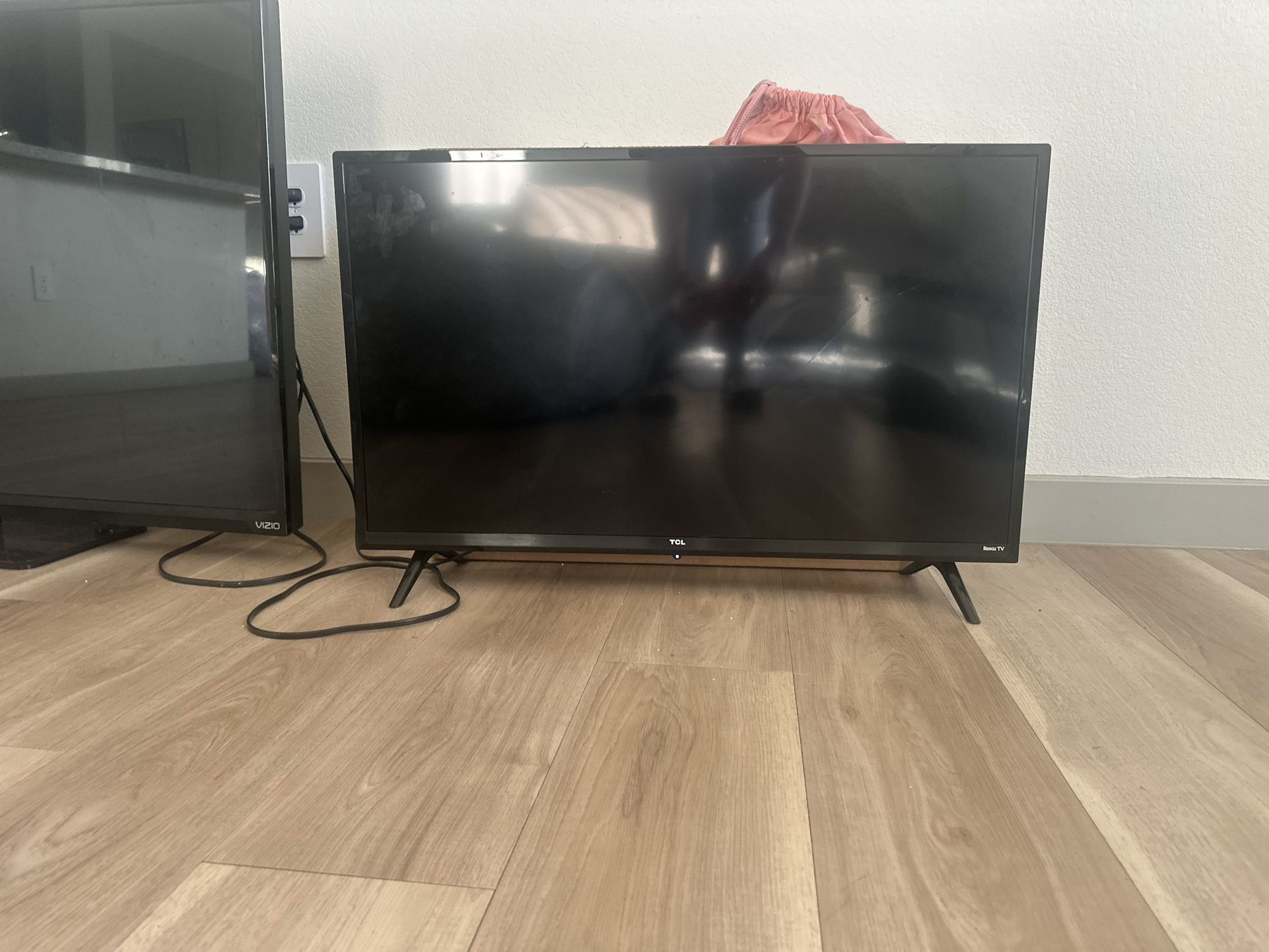 32 Inch Tv With Stand