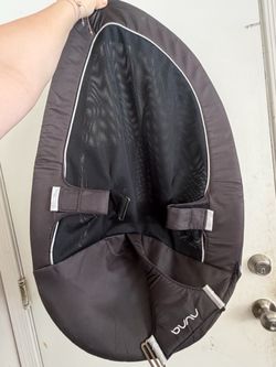 Nuna leaf cover
