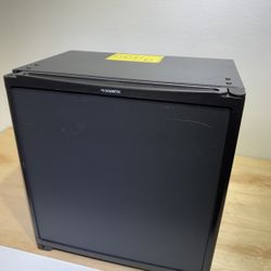 Dometic Mini Fridge 423 LDA | RV Boat