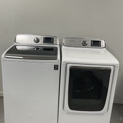 Washer & Dryer Extra Large Capacity. Both Works Perfectly.  Like New Condition 
