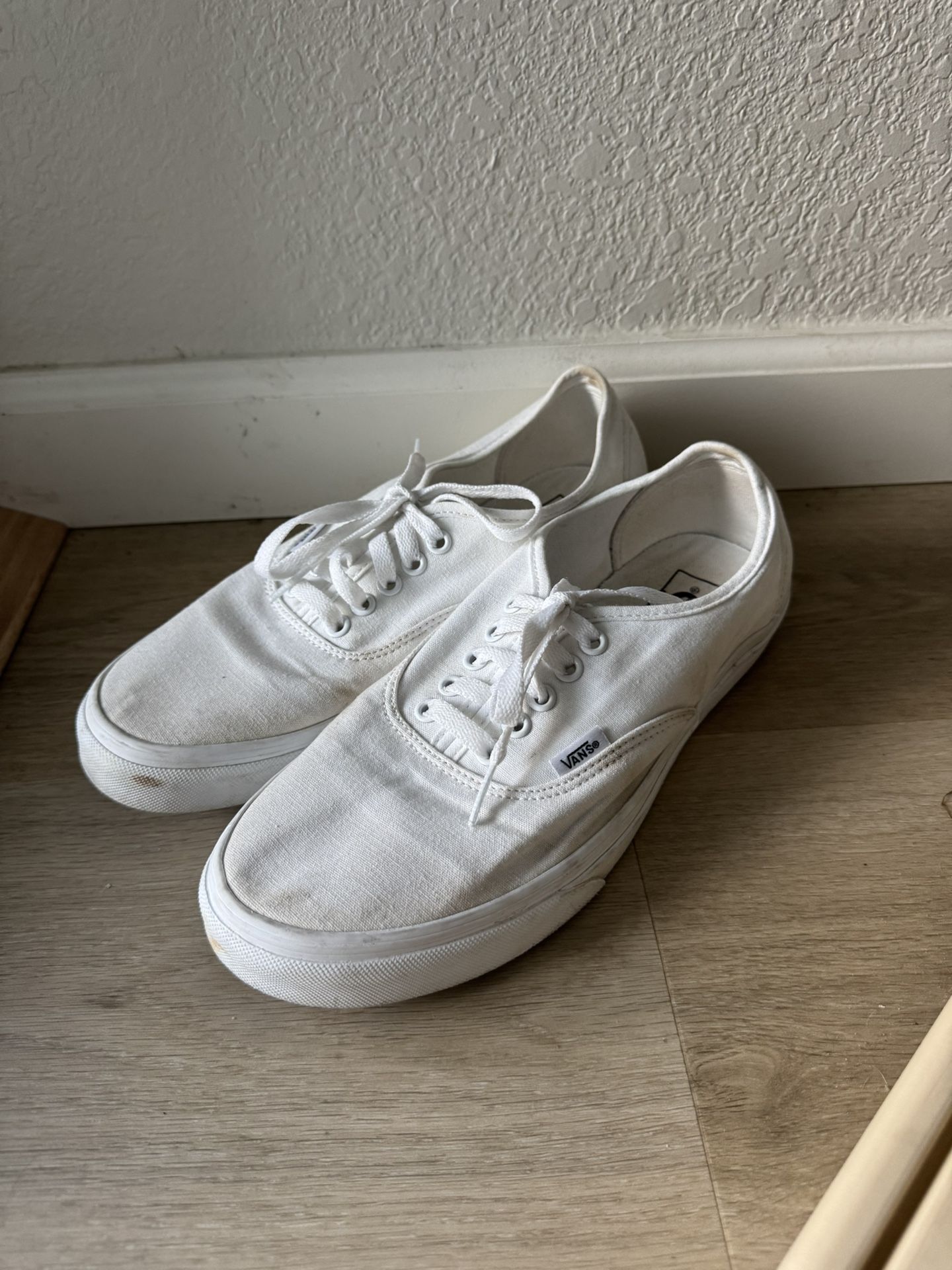 Vans Classics Unisex 508731 White Casual/Skateboard Shoes Mens Size 9