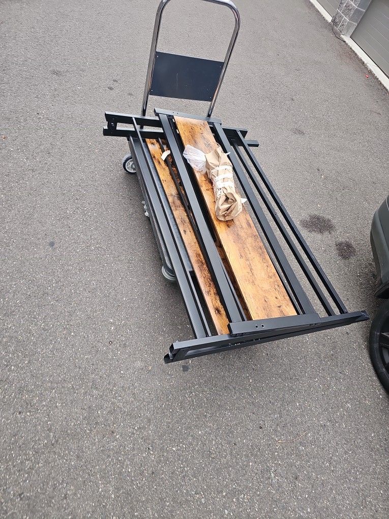 Free Queen Bed Frame Thing.