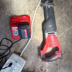 Milwaukee 2621-20 M18 18V Sawzall 