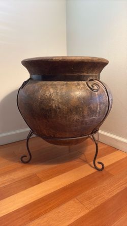Large Terracotta Pot with Iron Stand
