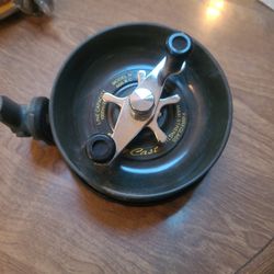 Alvey Model 500 B-C Fishing Reel 