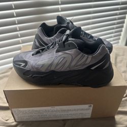 Men's adidas Yeezy Boost 700 MNVN Geode