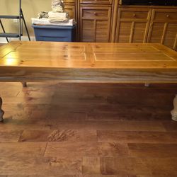 SOLID KNOTTY PINE FARMHOUSE COFFEE TABLE