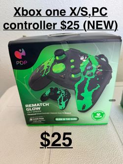 Corded Xbox One x/s , PC  controller GLOW IN THE DARK $25  (NEW)