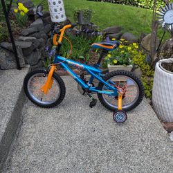 Dynacraft Hot Wheels Boys 16" BMX Bike, For Kids Age 5-7 Years, Blue